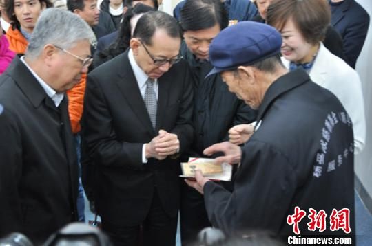 ���ܳɾ轨�ӱ��ƽ�B(y��ng)�ϙC��(g��u)���� �F(xi��n)���پ�500�f